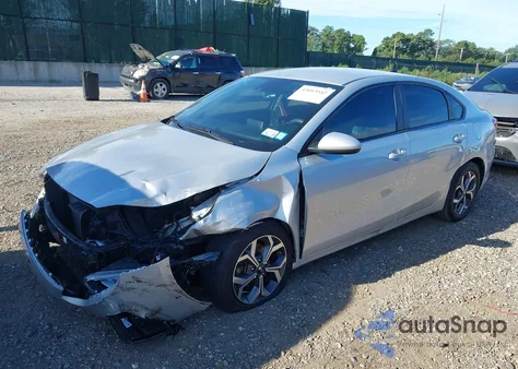 2021 Kia Forte Fe/Lxs из США, поврежденный, VIN 3KPF24AD3ME273248